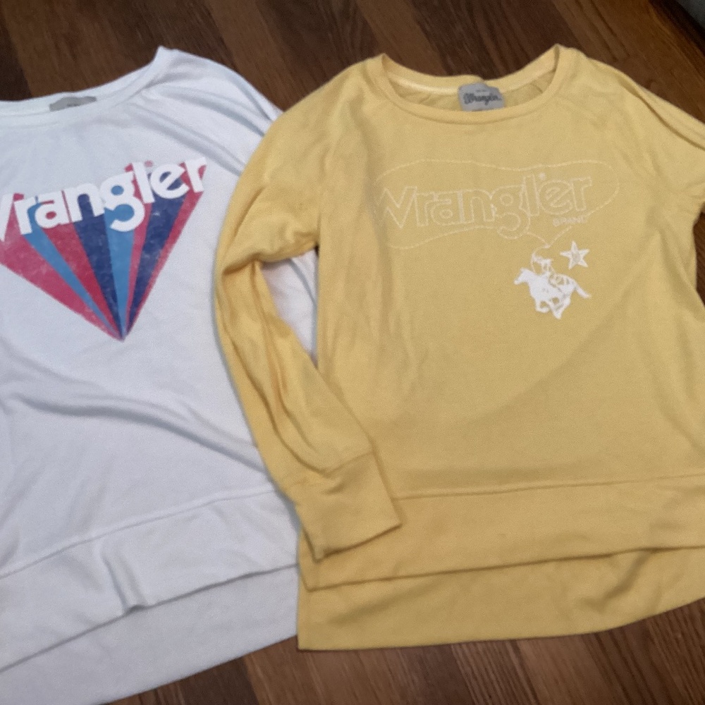 Wrangler lot of 2 ladies tops S/XS